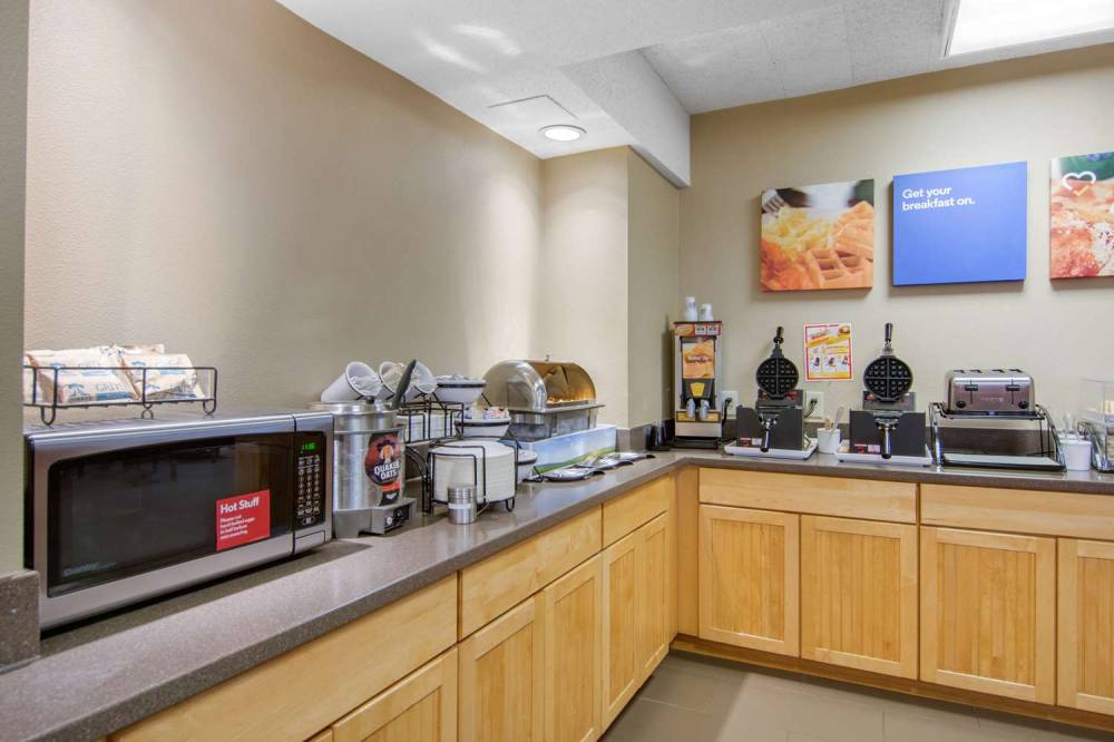 Comfort Inn Chester 9