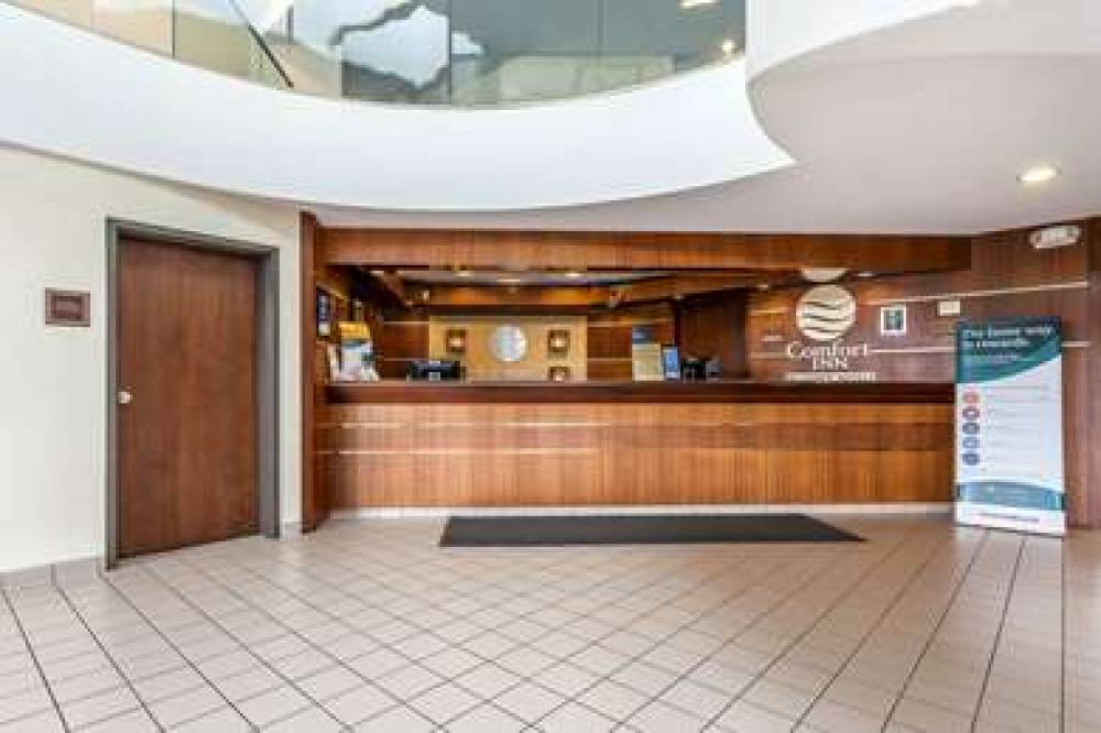 Comfort Inn Cleveland Airport 4