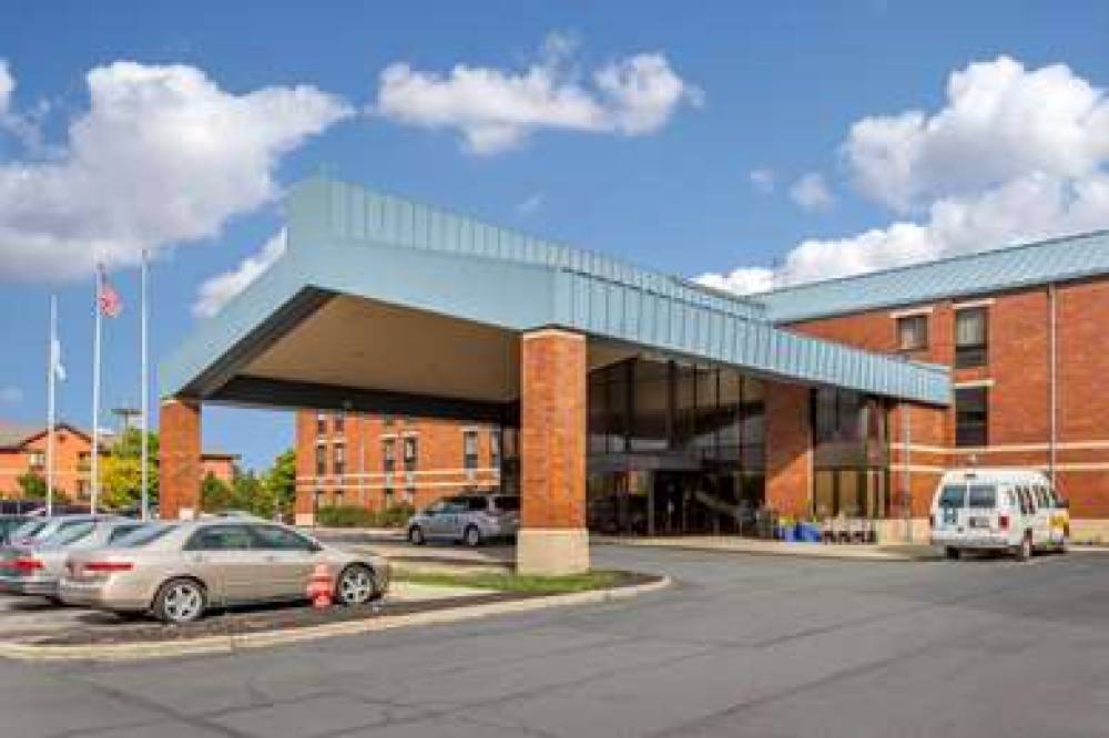 Comfort Inn Cleveland Airport 1