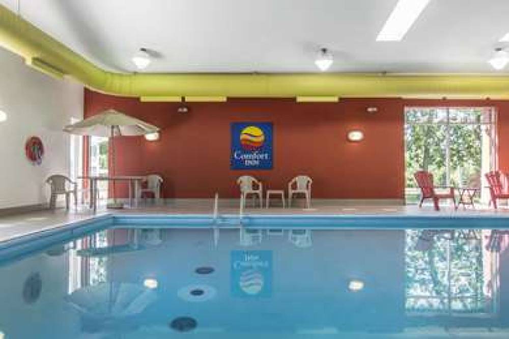 Comfort Inn Cornwall 7