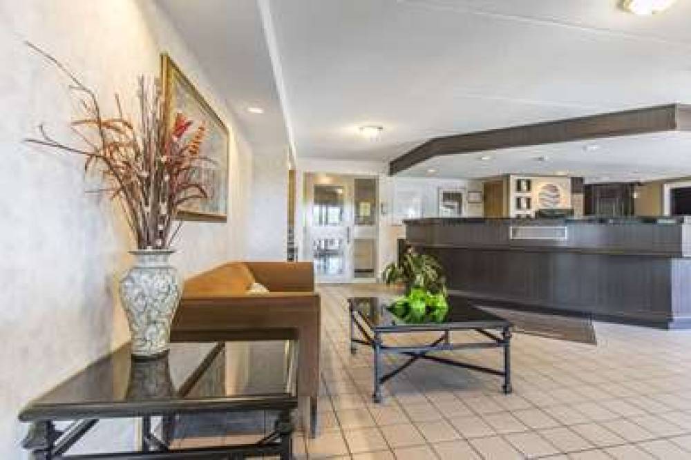 Comfort Inn Cornwall 4