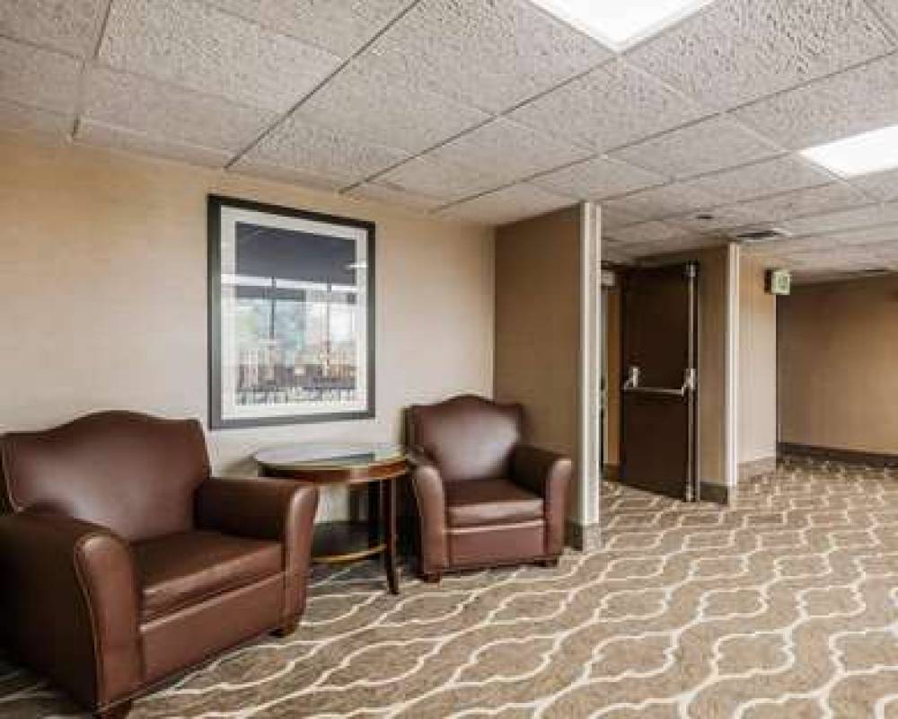 SPARK BY HILTON DENVER EAST I 70 4