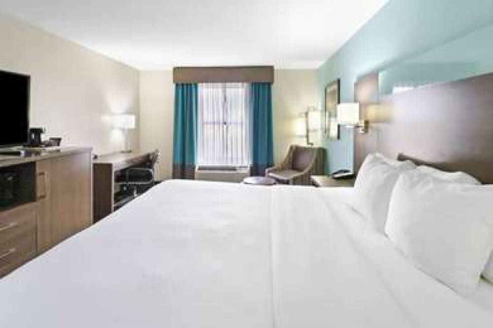 Comfort Inn Dunn 5