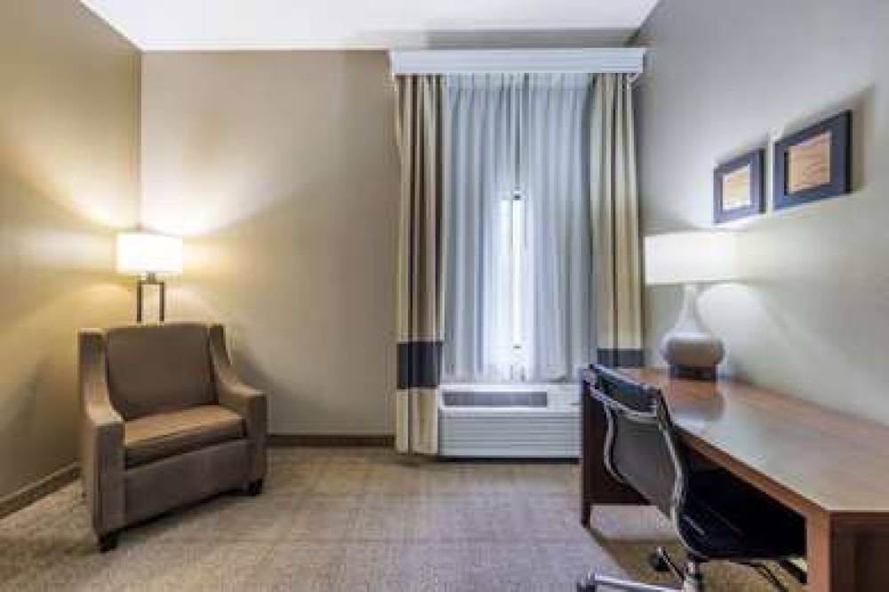 COMFORT INN GRAIN VALLEY -  KANSAS 8