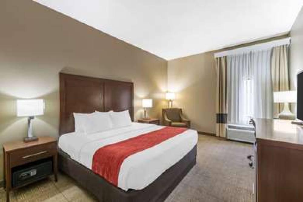 COMFORT INN GRAIN VALLEY -  KANSAS 6