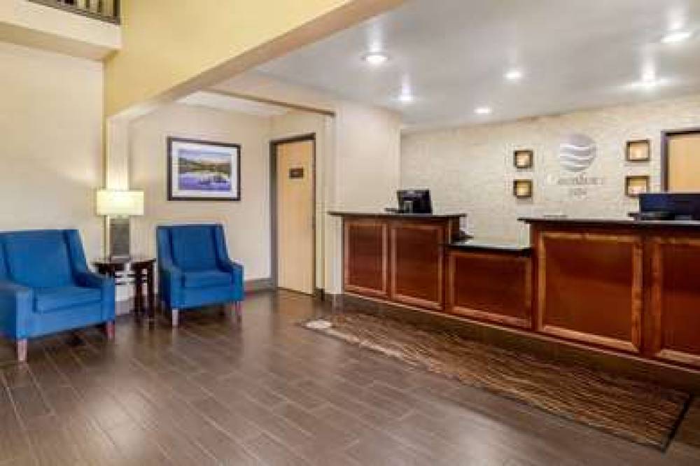 Comfort Inn Greeley 6