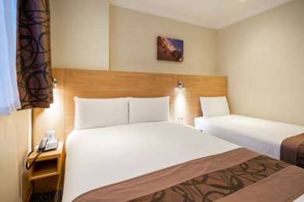 COMFORT INN HYDE PARK 10