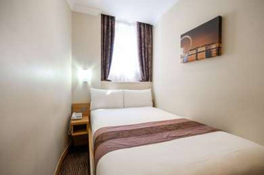 COMFORT INN HYDE PARK 7