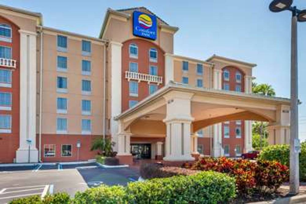 Comfort Inn International 1