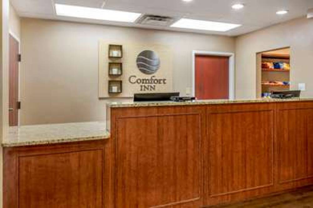 Comfort Inn International 4