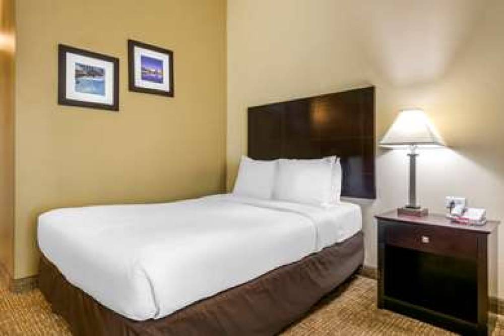 Comfort Inn International 9