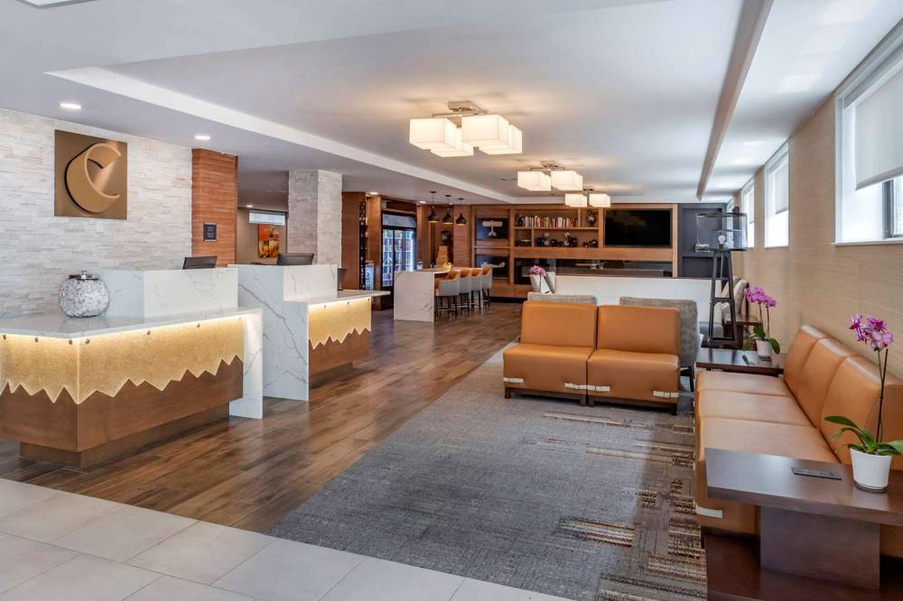 COMFORT INN JFK AIRPORT 9
