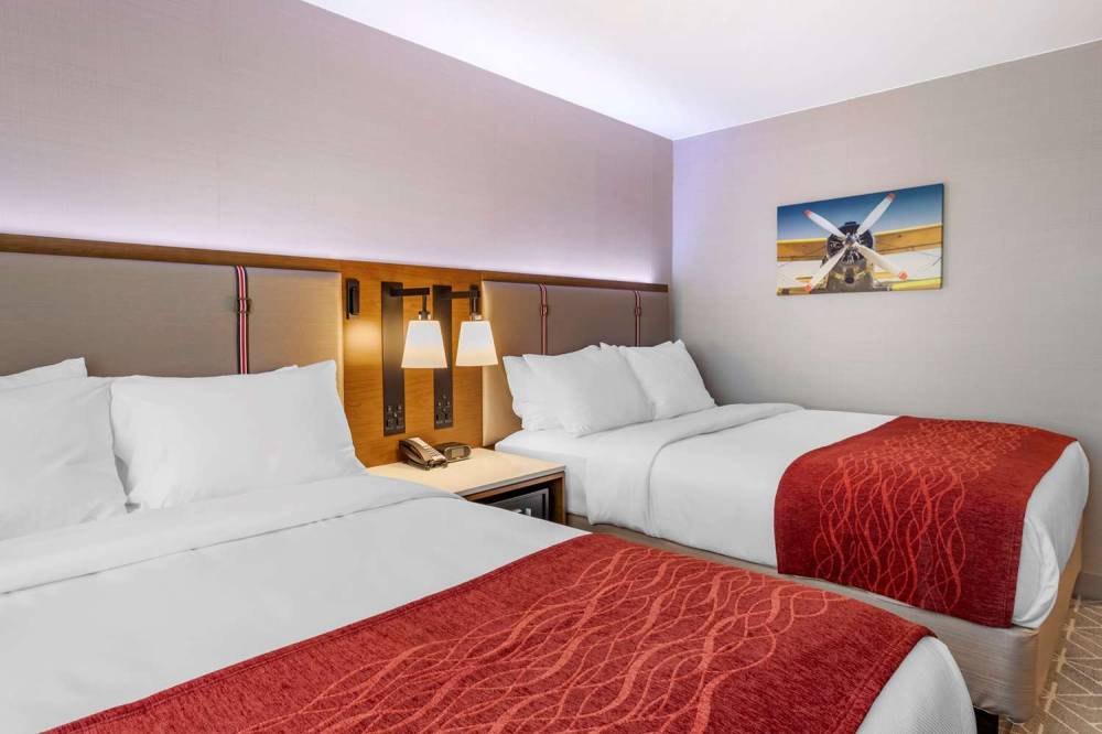 COMFORT INN JFK AIRPORT 8