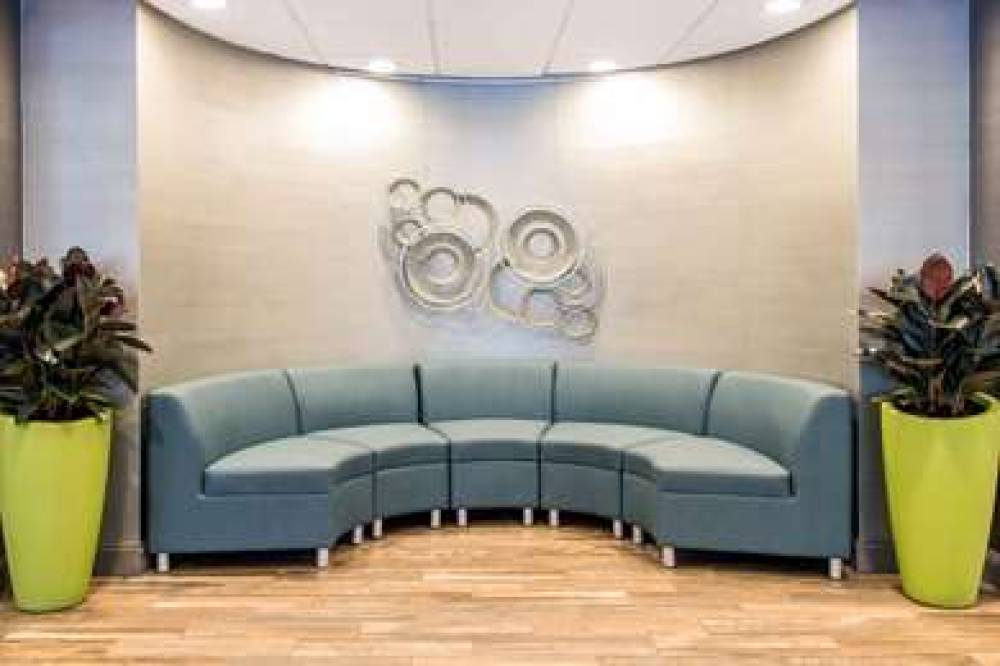 COMFORT INN LARGO-WASHINGTON DC EAS 4