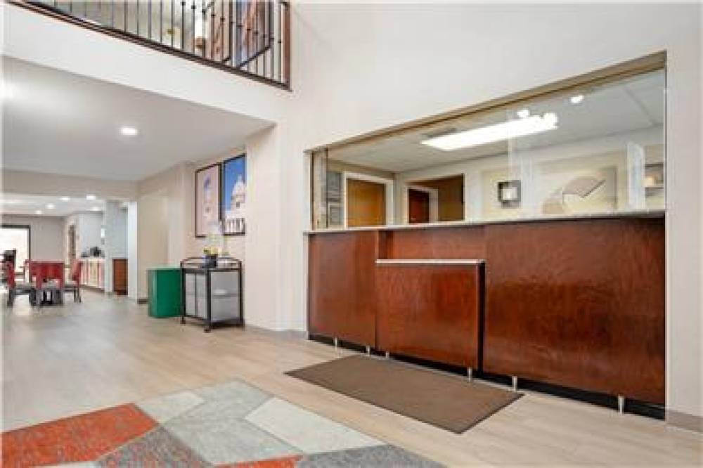 COMFORT INN LIVINGSTON 7