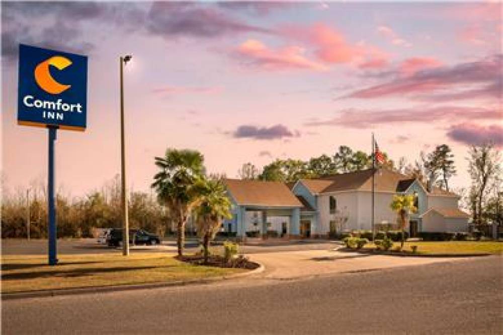 COMFORT INN LIVINGSTON 4
