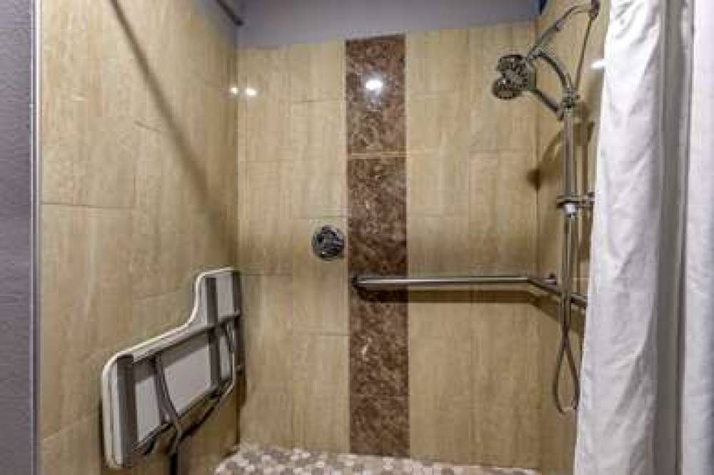Comfort Inn Mansfield 9