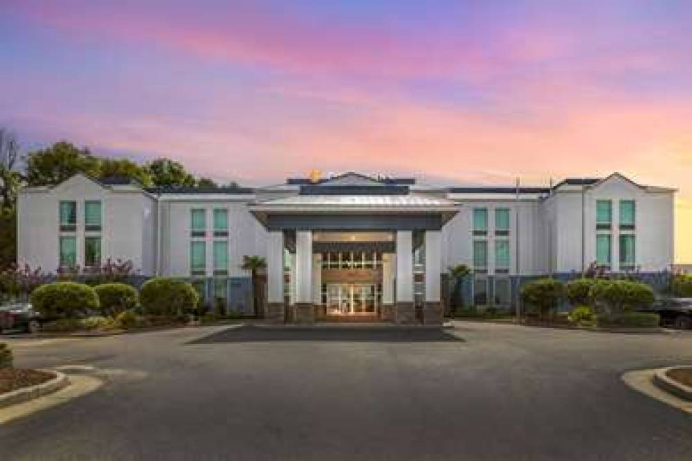 COMFORT INN MERIDIAN - BONITA LAKES 3