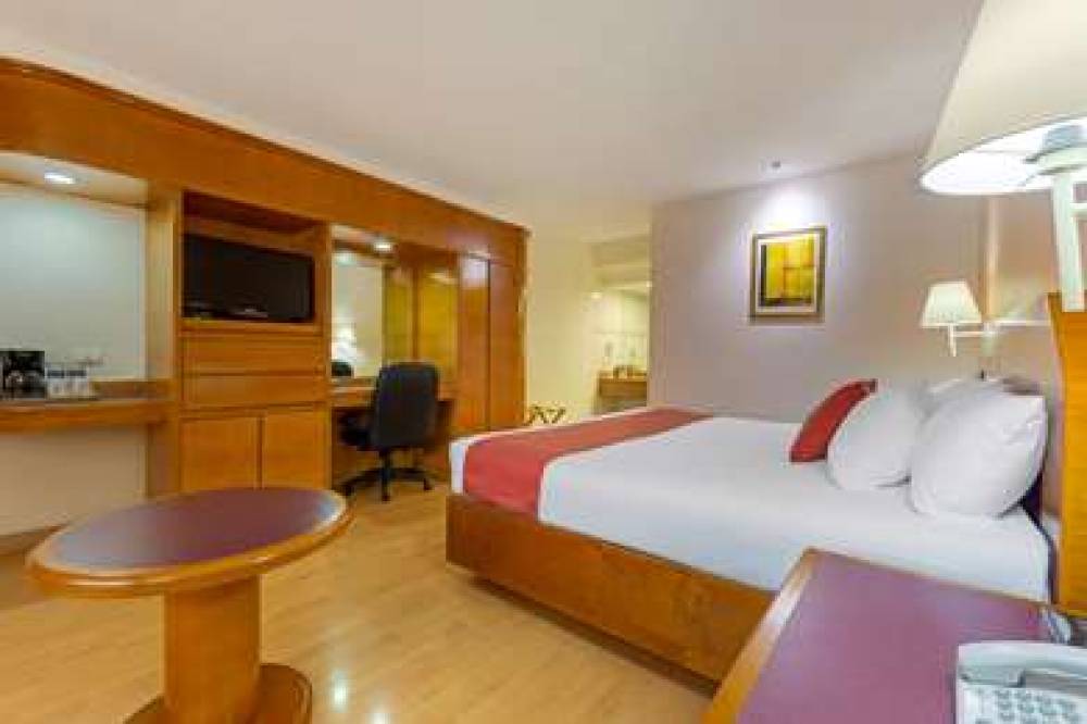 COMFORT INN MONTERREY NORTE 8