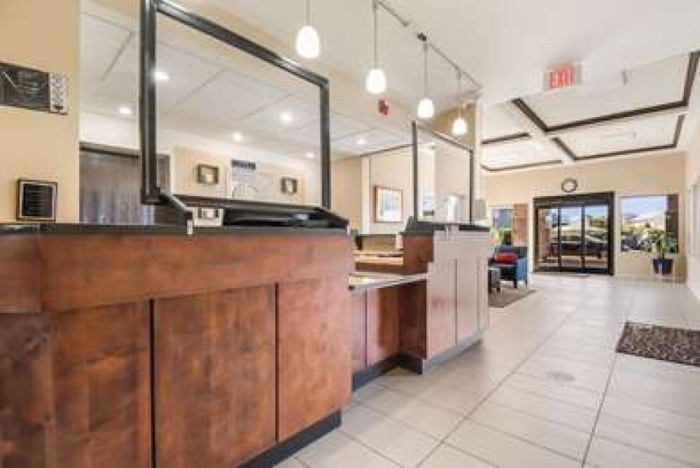 COMFORT INN NEWPORT 7