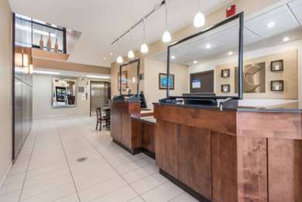 COMFORT INN NEWPORT 8