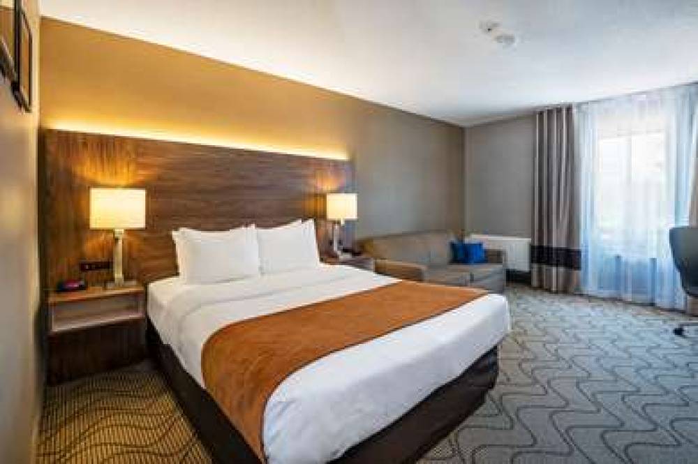 Comfort Inn North Bay 9
