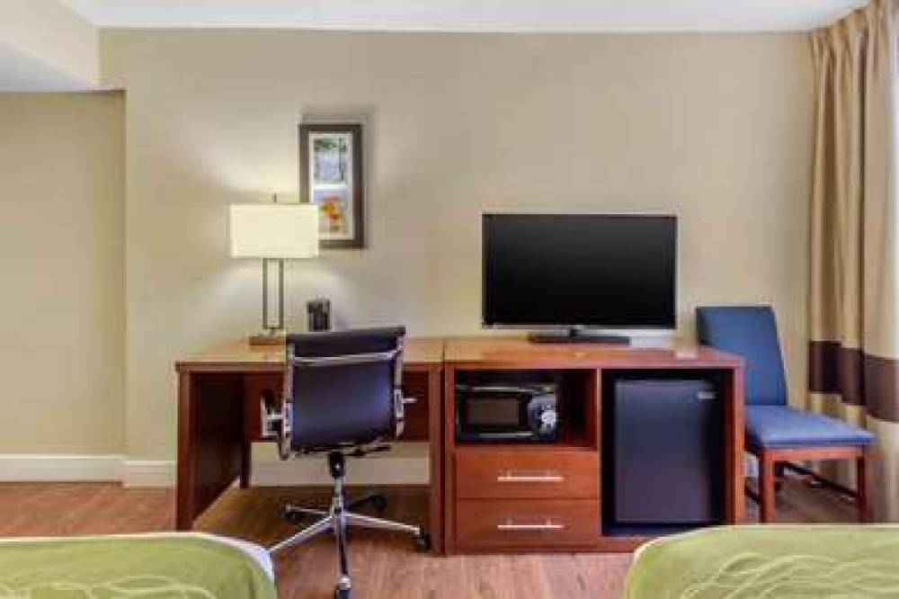 Comfort Inn North 9