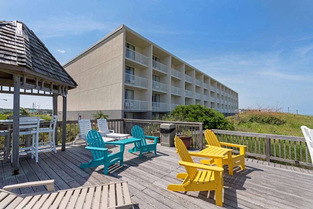 Comfort Inn On The Ocean 3