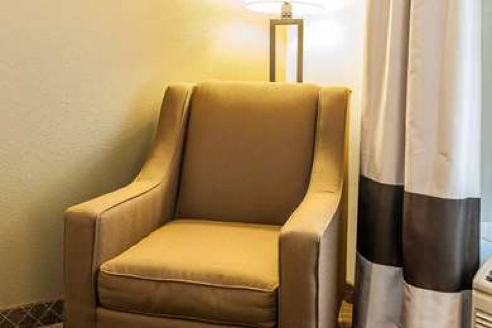 Comfort Inn Pickerington 10