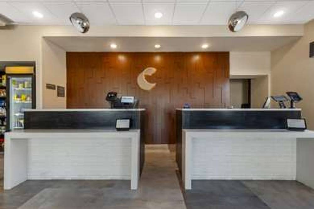 COMFORT INN PORTALES 6