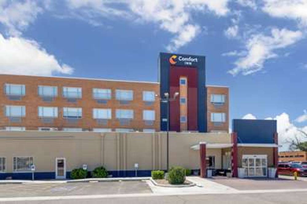 COMFORT INN PORTALES 10