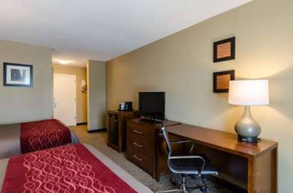 Comfort Inn Randolph - Boston 10