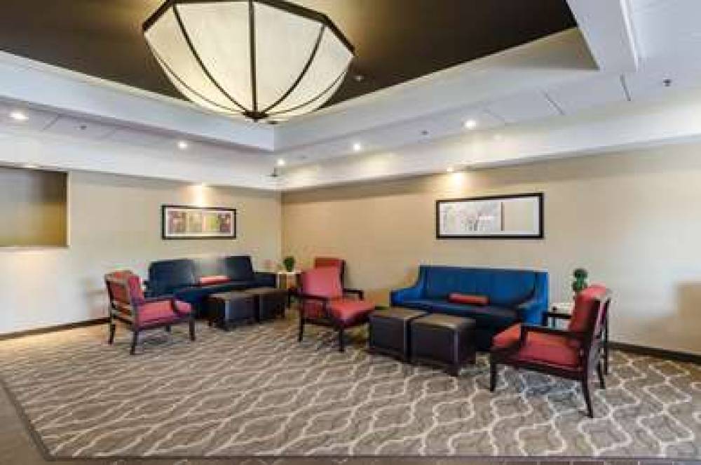 Comfort Inn Randolph - Boston 5