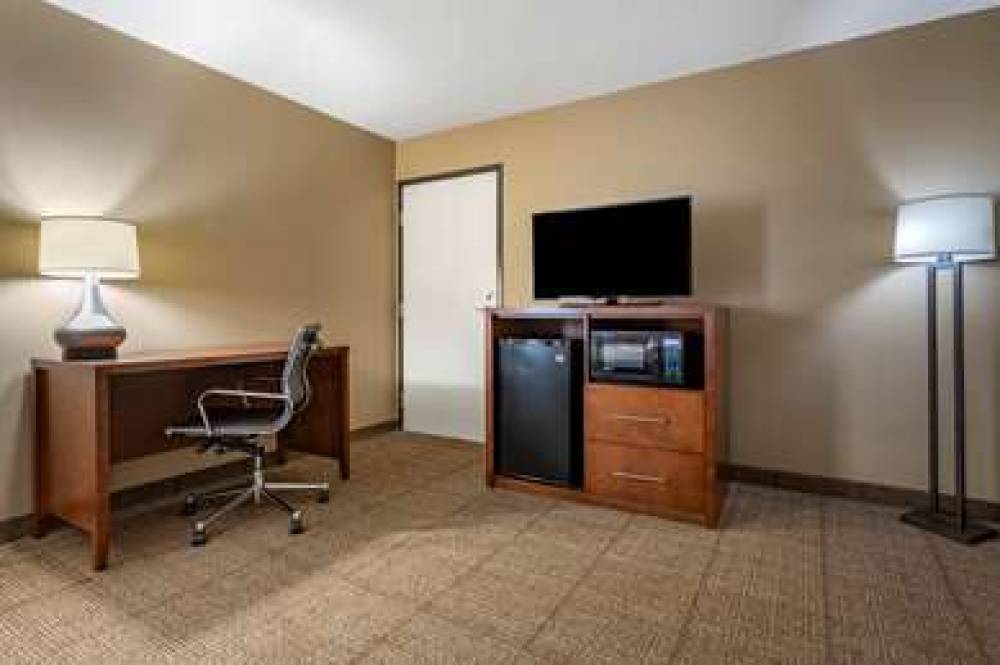 Comfort Inn Romeoville 5