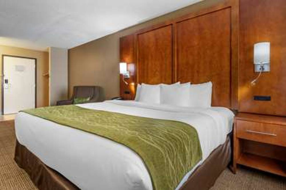 Comfort Inn Romeoville 9