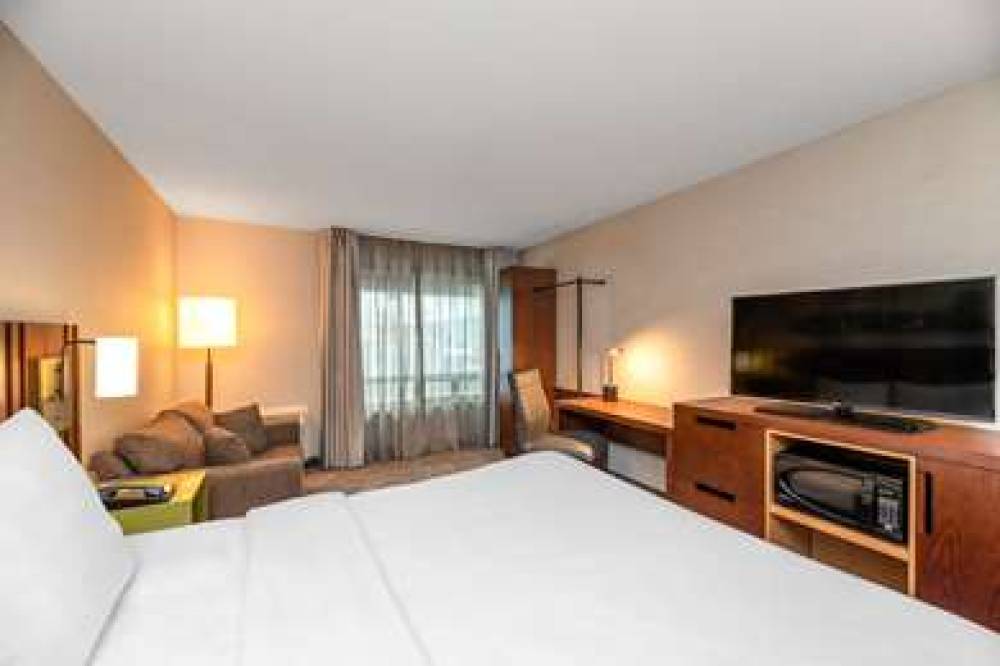 Comfort Inn South Shore 6