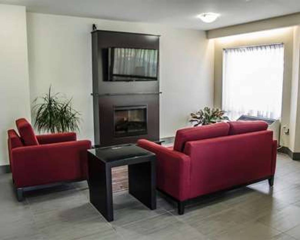 Comfort Inn South Shore 3