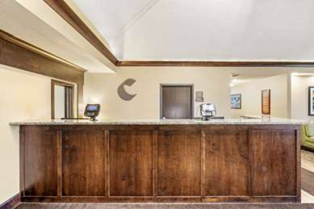 COMFORT INN SPLASH HARBOR 3