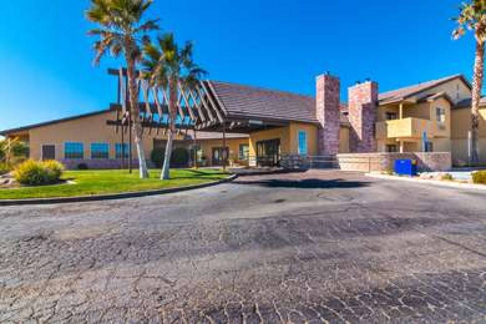 Comfort Inn & Suites 1