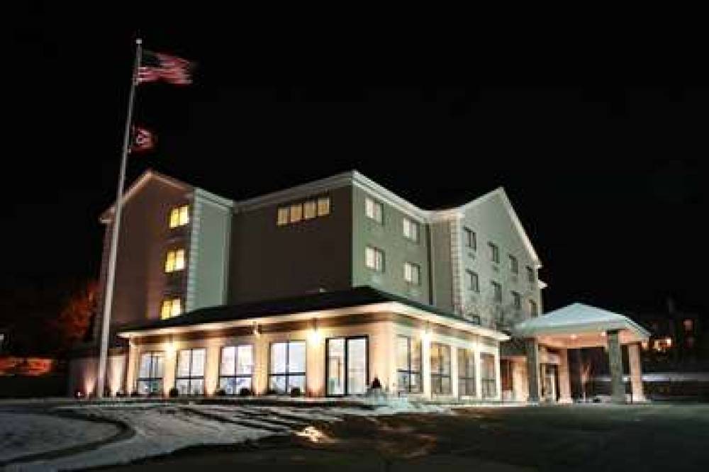 Comfort Inn & Suites Copley Akron
