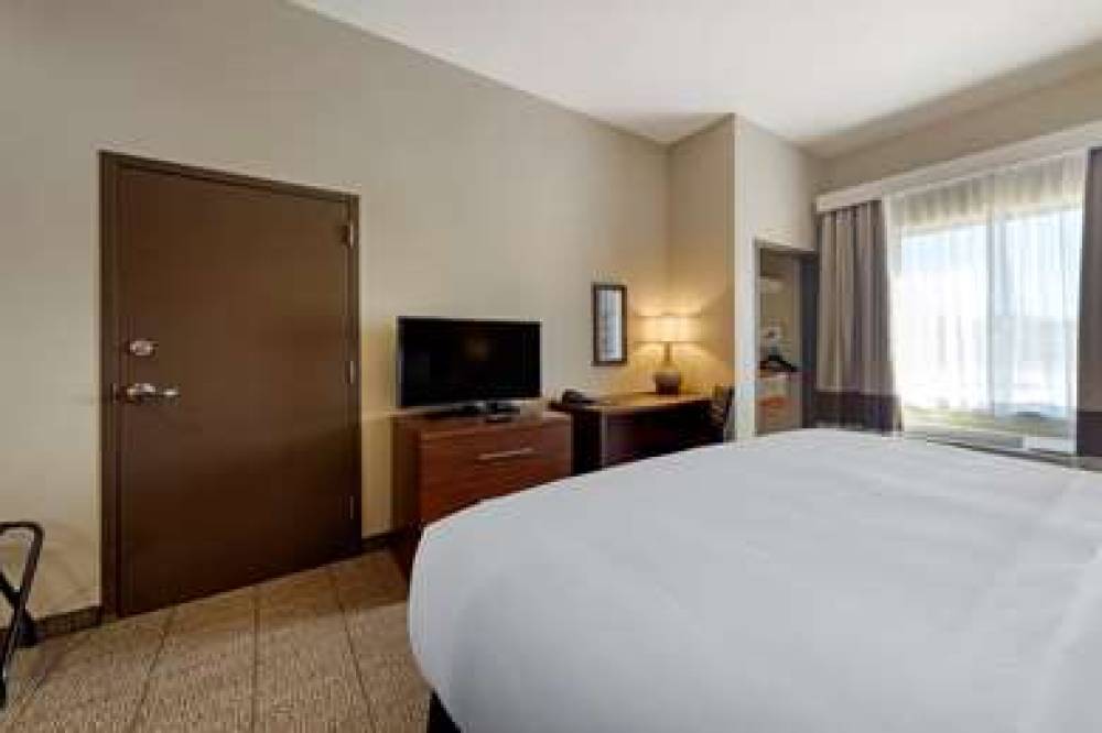 COMFORT INN & SUITES HARRAH 9
