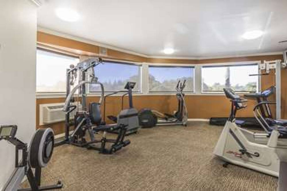 COMFORT INN SUNNYVALE - SILICON VAL 4