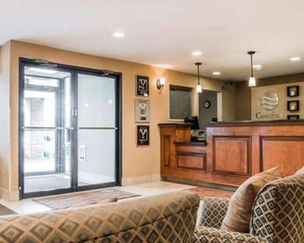 Comfort Inn Utica 5