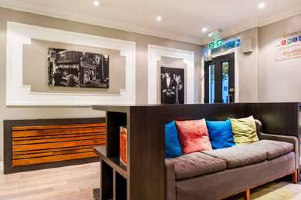 COMFORT INN VICTORIA 7