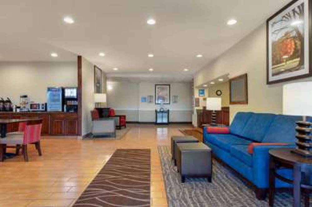 Comfort Inn Willow Springs 4