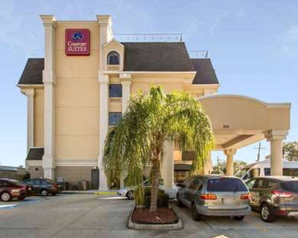 Comfort Suites Airport 2