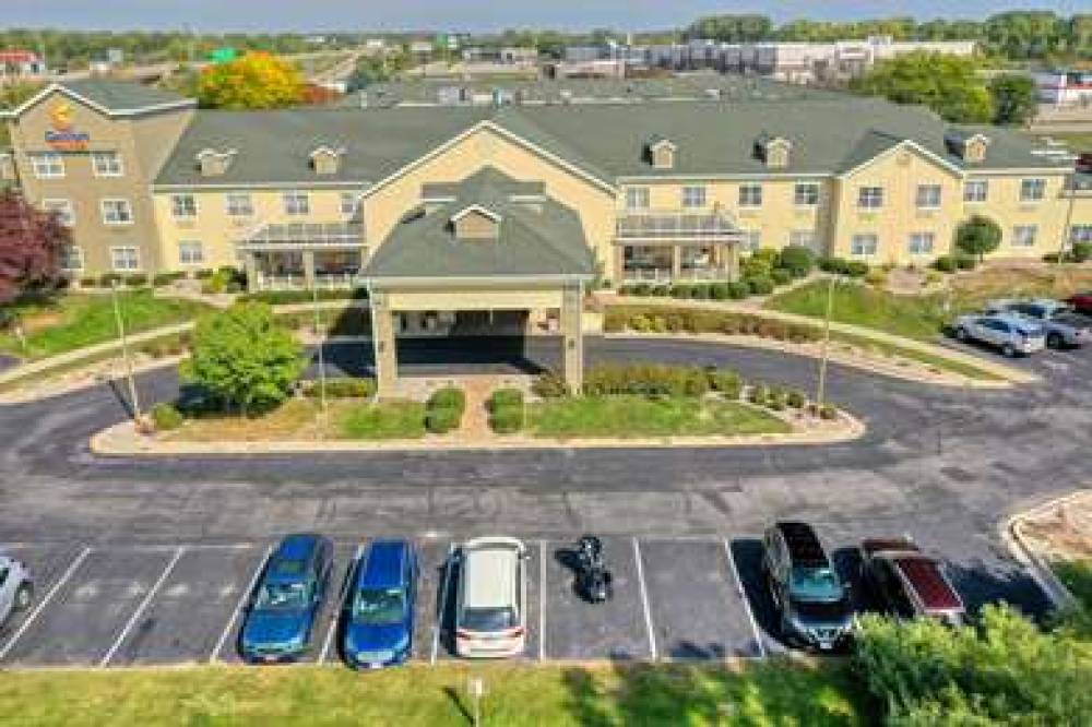 Comfort Suites Appleton Airport