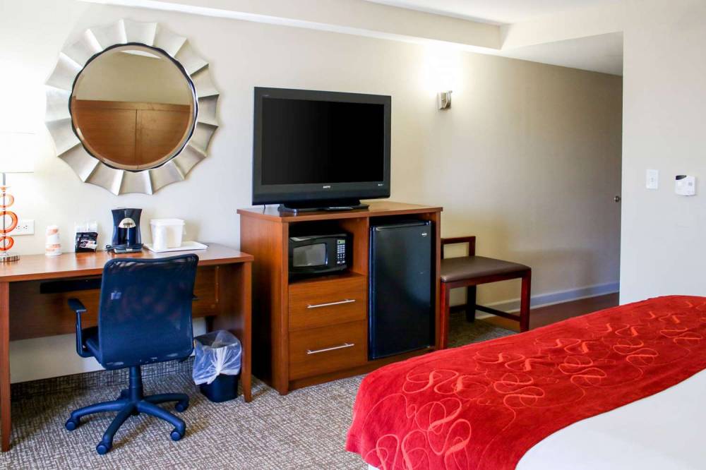 Comfort Suites At Virginia Center Commons 3