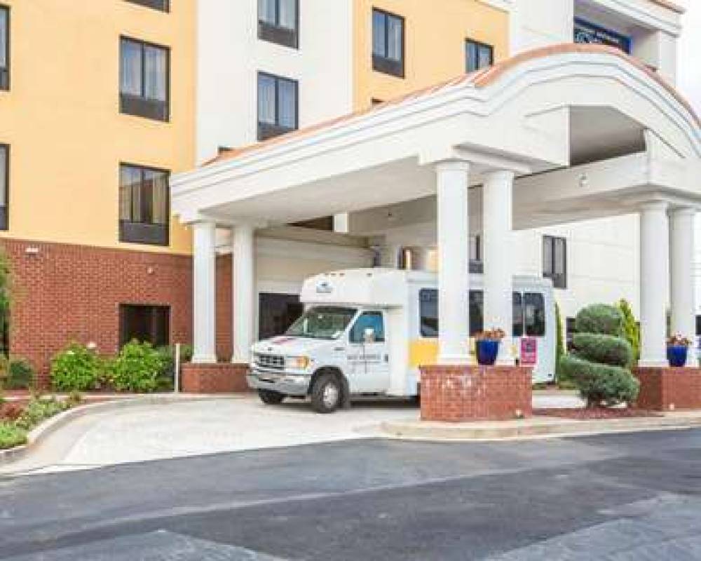 Comfort Suites Atlanta Airport 1