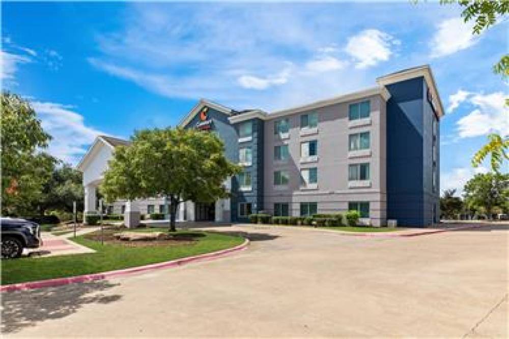 COMFORT SUITES AUSTIN AIRPORT 1